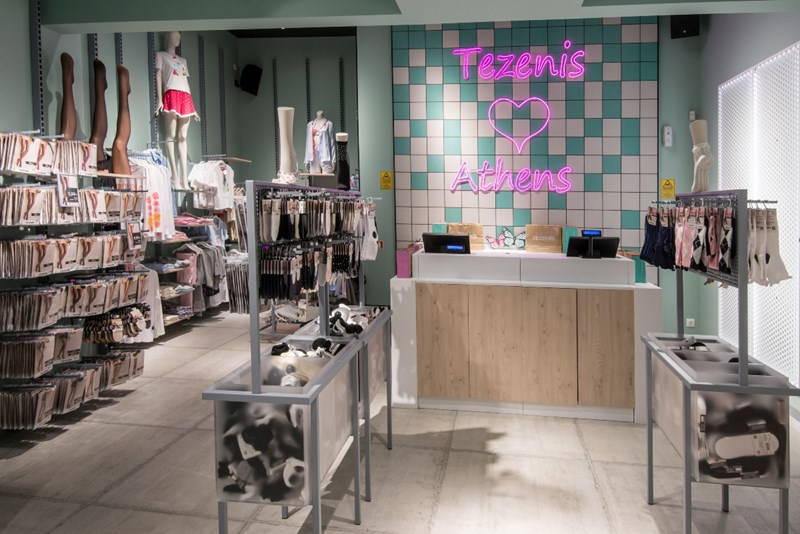 To flagship store της Tezenis στην Ερμού αποκτά νέο αέρα - εικόνα 2