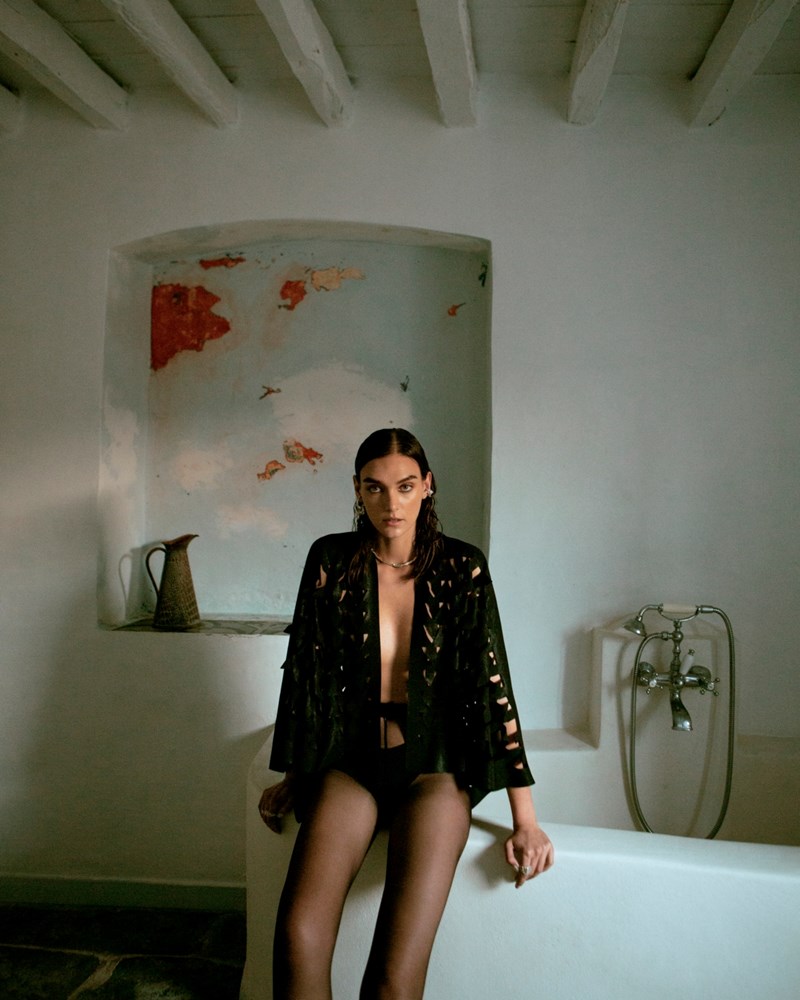 H fashion designer Μυρτώ Δραμουντάνη μας μυεί στην αρχιτεκτονική της μόδας - εικόνα 3