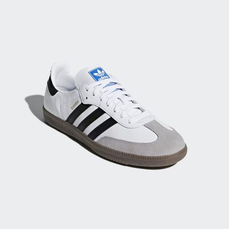 Αυτά είναι τα viral sneakers των fashionistas που θα συνοδεύσουν κάθε ανοιξιάτικη εμφάνισή σου - εικόνα 5