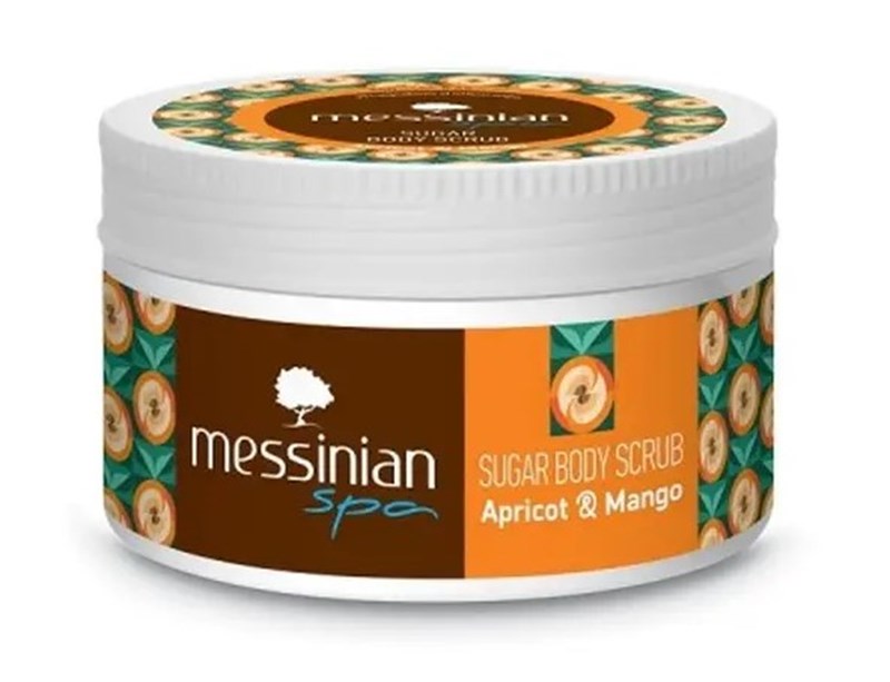 Τα scrubs σώματος που λατρεύουν οι beauty addicts για υγιή, απαλή και λαμπερή επιδερμίδα - εικόνα 2