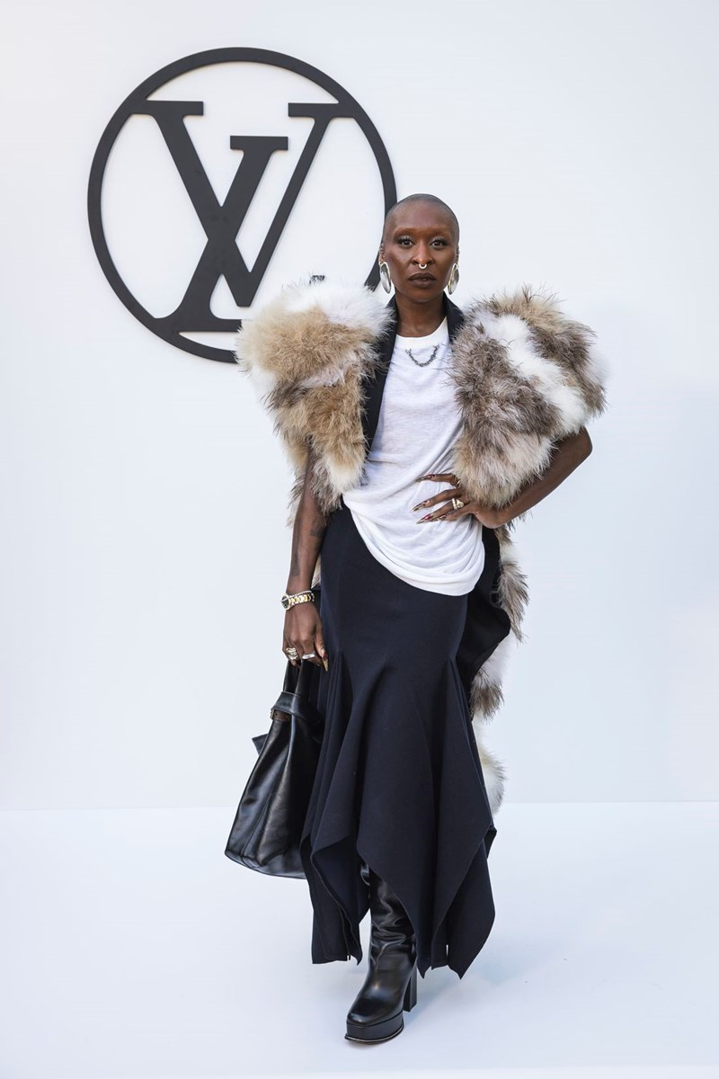 Louis Vuitton Cruise 2025: Η νέα συλλογή ήταν ένας φόρος τιμής στην κουλτούρα της Ισπανίας - εικόνα 6