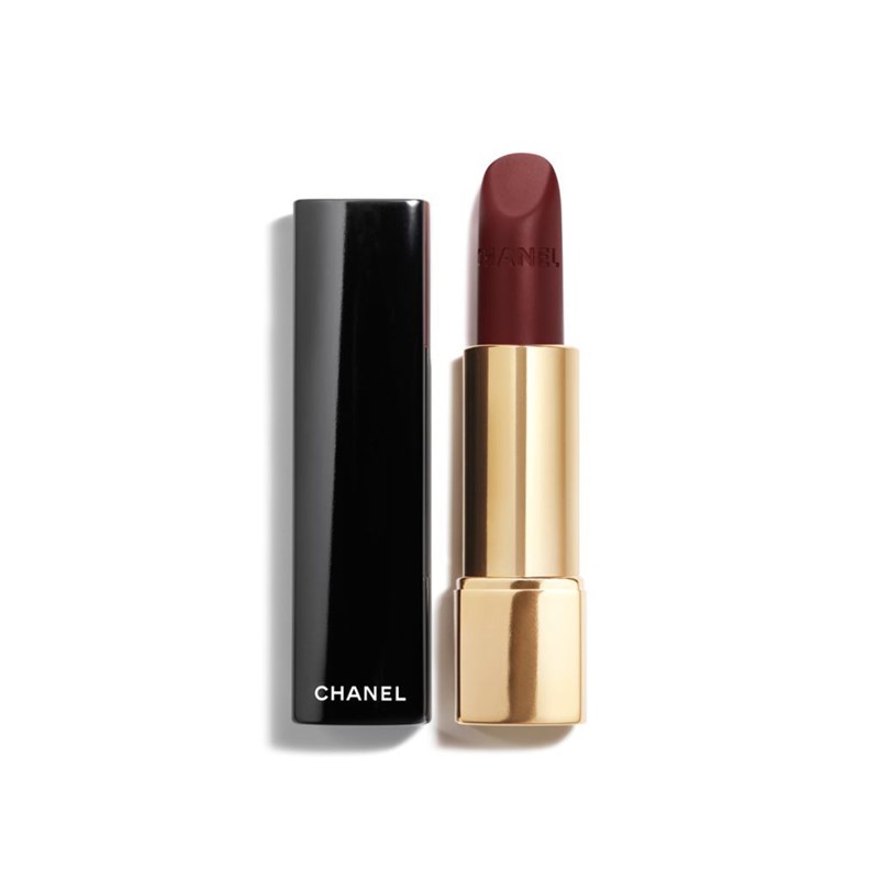 Burgundy Lips: 8 κραγιόν στην hot απόχρωση που φοριέται άνετα και την άνοιξη - εικόνα 7