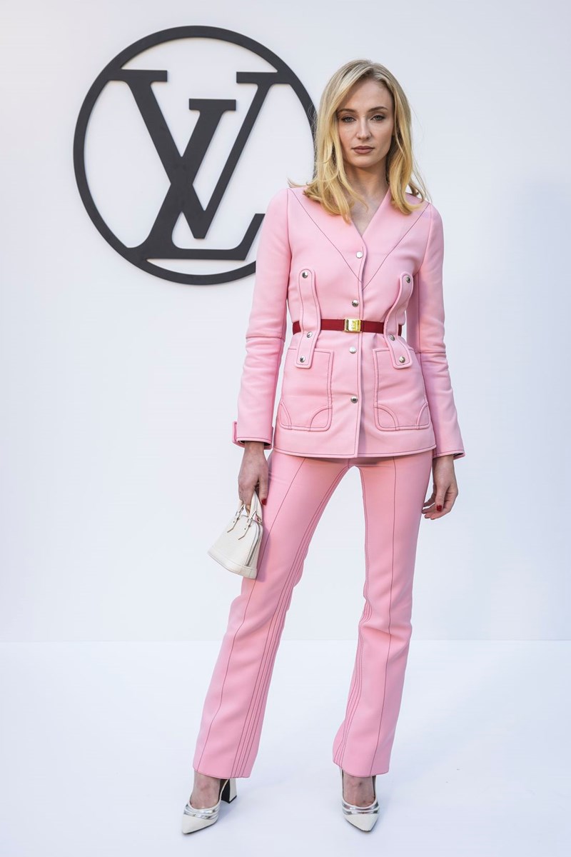 Louis Vuitton Cruise 2025: Η νέα συλλογή ήταν ένας φόρος τιμής στην κουλτούρα της Ισπανίας - εικόνα 7