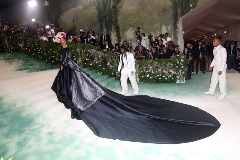 Zendaya: Η ιδιαίτερη σημασία πίσω από τις avant-garde εμφανίσεις της στο Met Gala - εικόνα 3