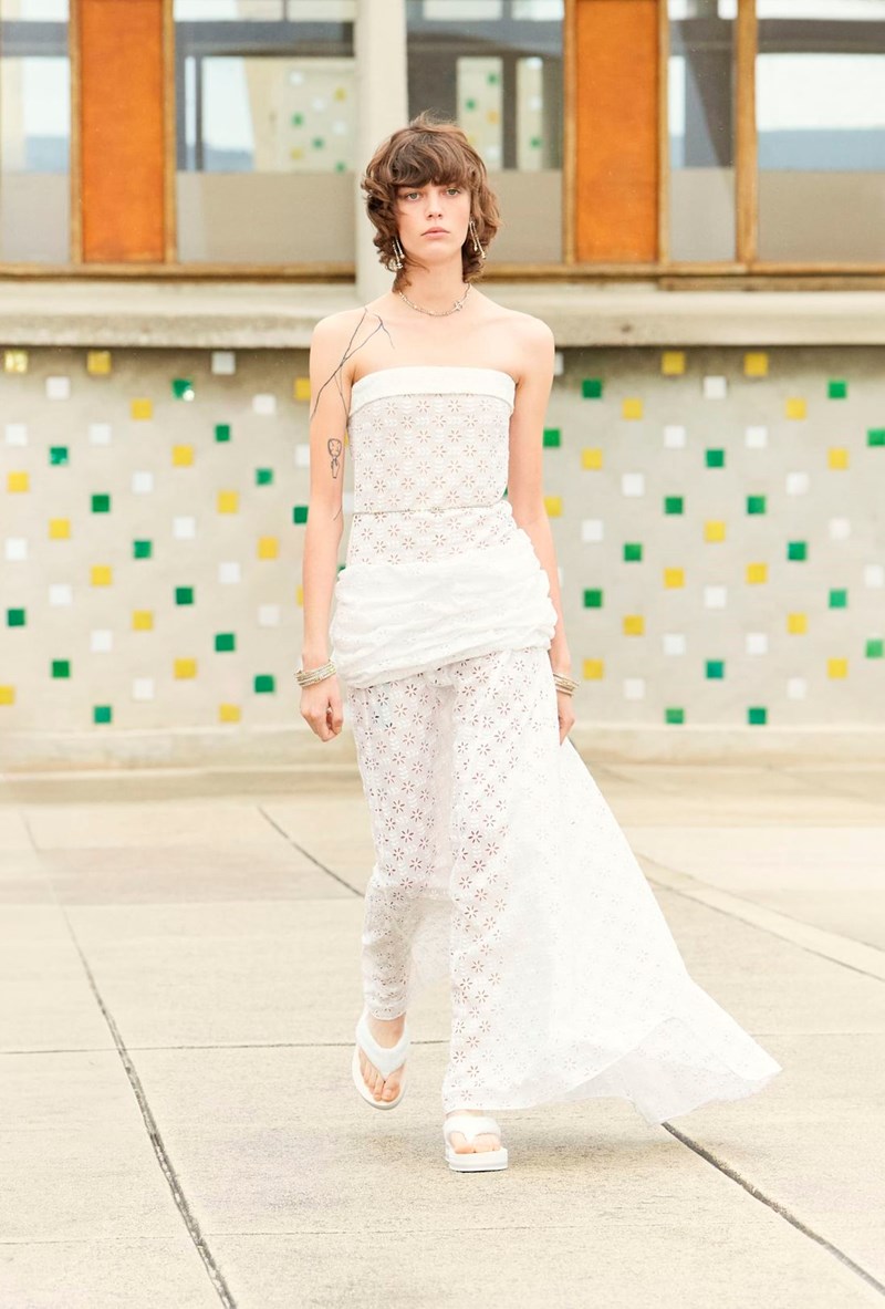 Chanel: 14 looks από την Cruise συλλογή που κλείνουν μέσα τους τη σαγήνη της θερινής περιόδου - εικόνα 14