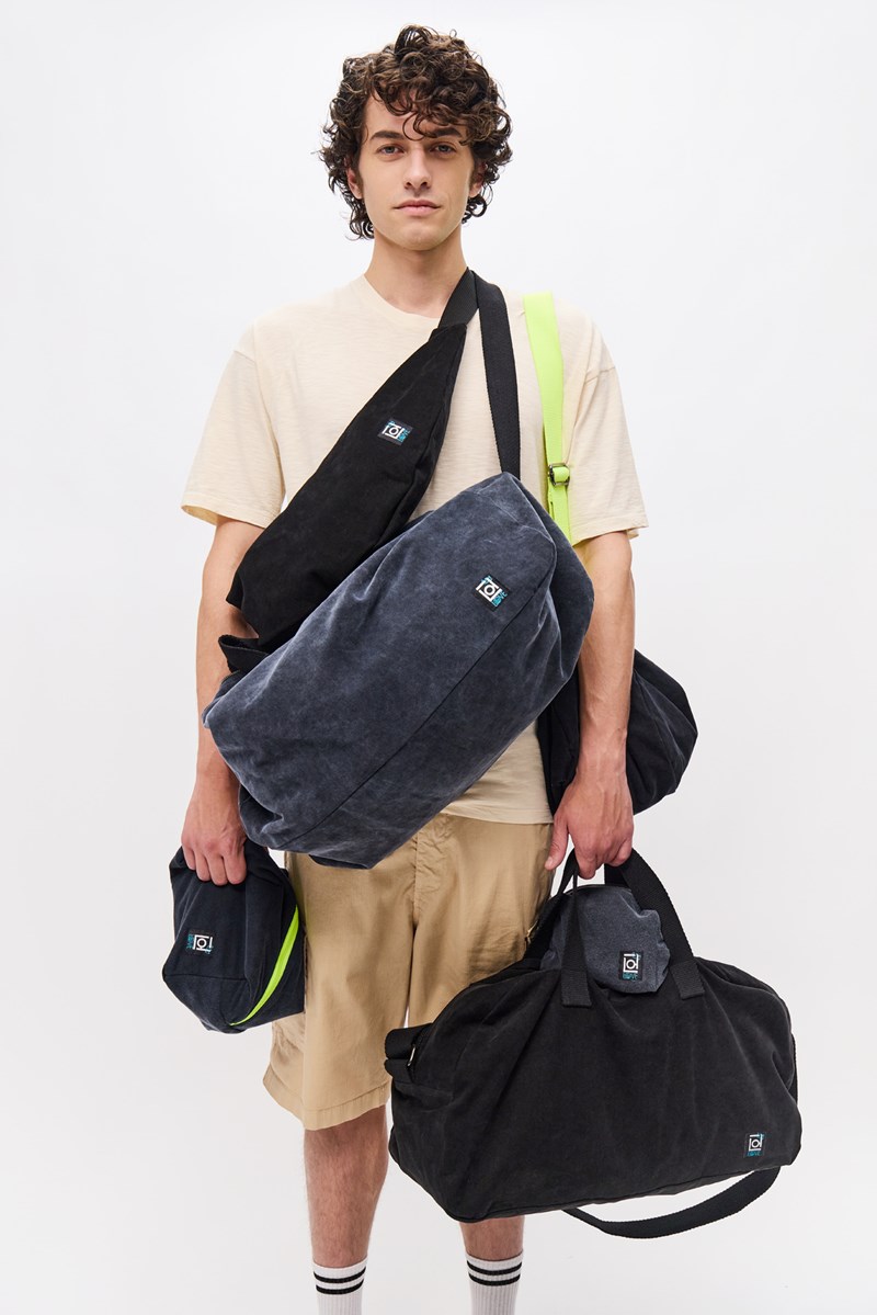 DIRTY LAUNDRY X BLEECKER & LOVE: Τα αξεσουάρ που αυτό το καλοκαίρι θα σε συντροφεύουν παντού - εικόνα 3