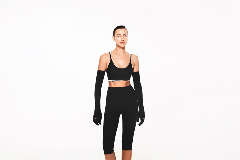 Η Irina Shayk παρουσιάζει τη νέα συλλογή άθλησης της H&M - εικόνα 1