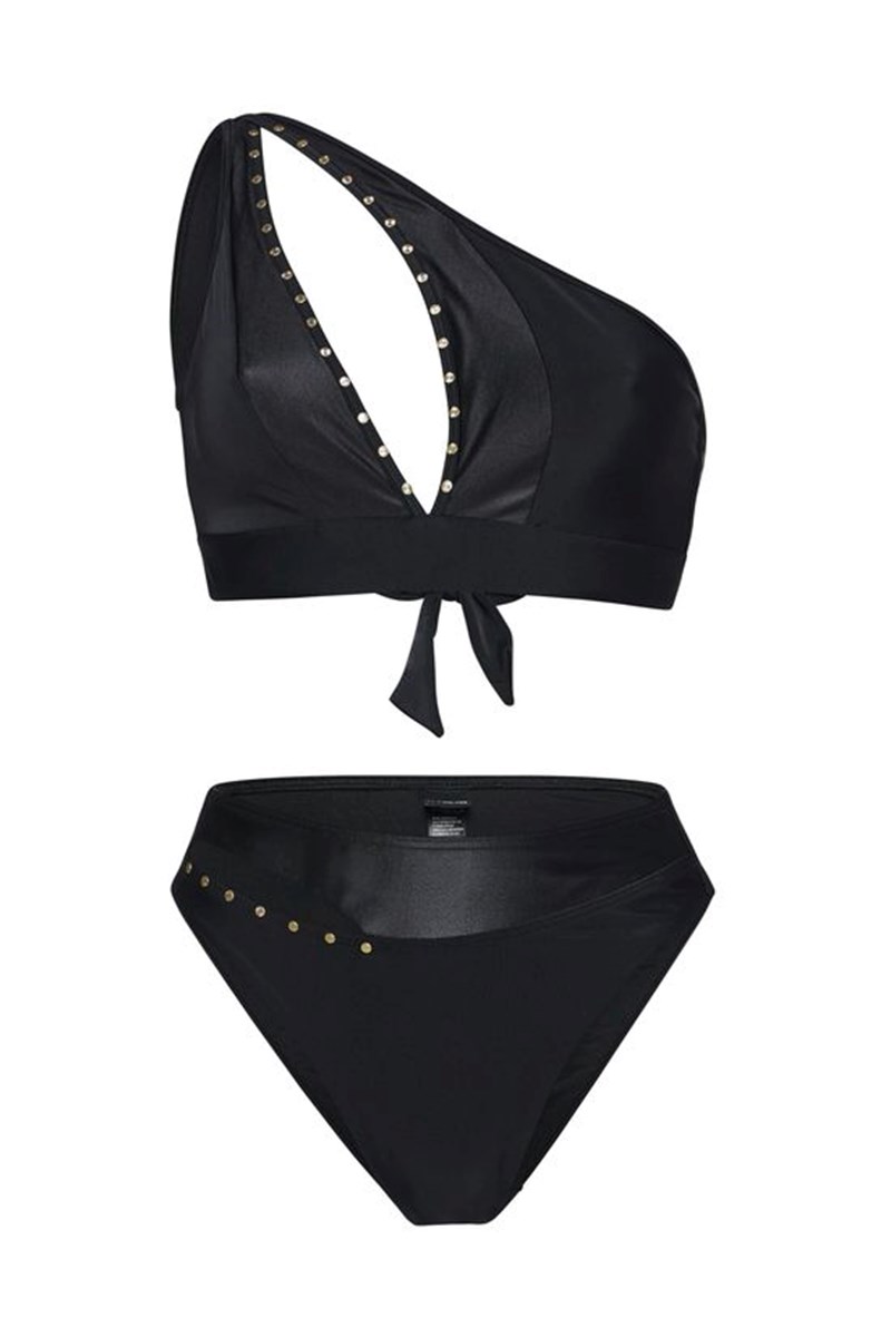 Yin & Yang: Αυτά είναι τα πιο stylish ασπρόμαυρα μαγιό που θα φορέσεις στις διακοπές σου - εικόνα 1