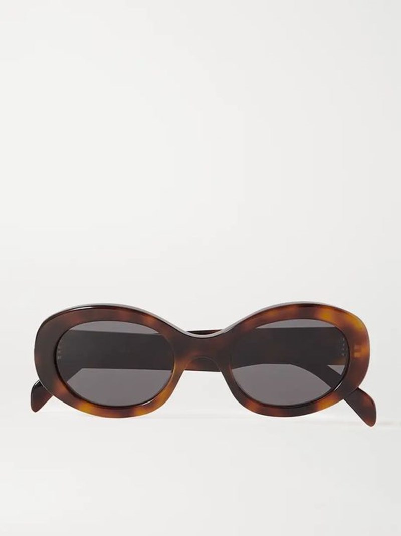 Summer necessities: Αυτά είναι τα πιο stylish οβάλ γυαλιά ηλίου που θα δεις σήμερα - εικόνα 1