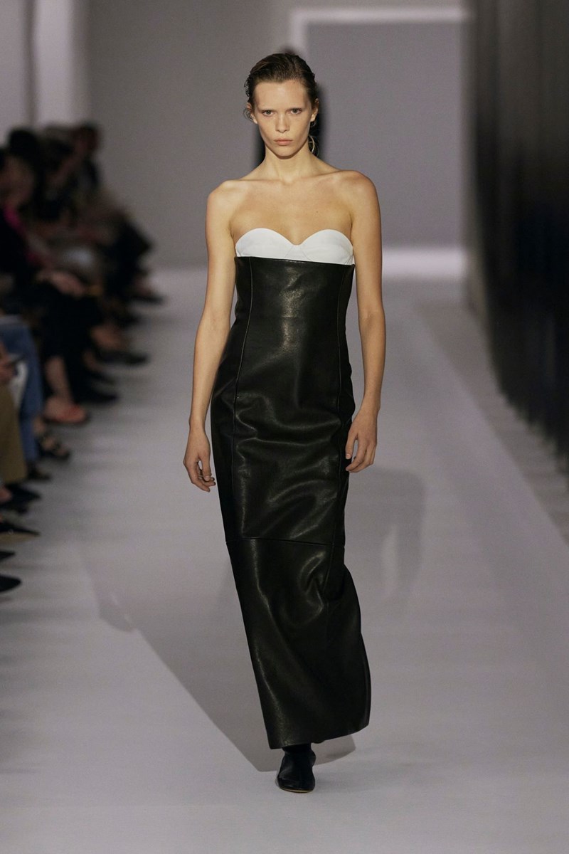 NYFW SS25: Τα trends που ξεχωρίσαμε στις πασαρέλες της Νέας Υόρκης για τη σεζόν Άνοιξη / Καλοκαίρι 2025 - εικόνα 5