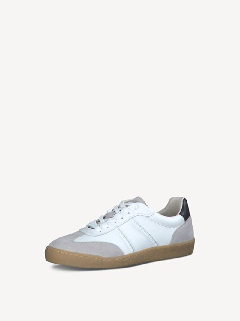 Τα sneakers που θα χαιρόμαστε να φοράμε on repeat - εικόνα 11