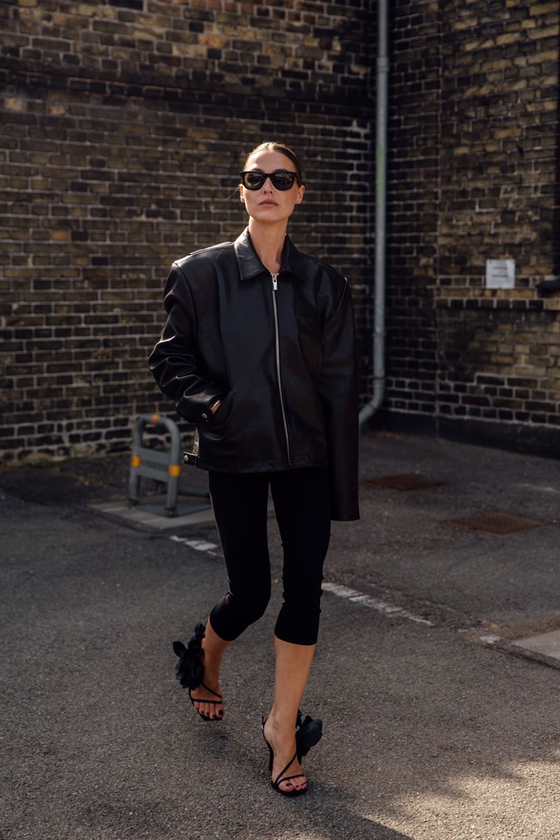 Δερμάτινο jacket: Πώς να το συνδυάσεις αυτή την εποχή σύμφωνα με τα fashion girls - εικόνα 9