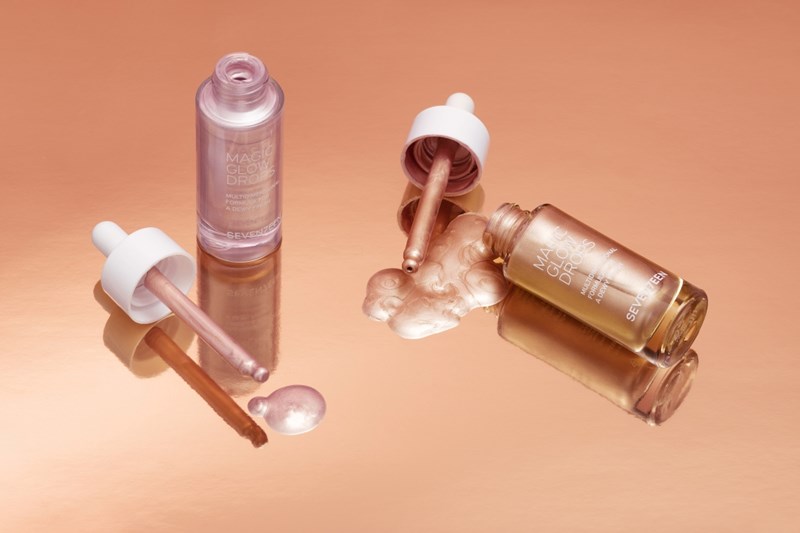 Magic Glow Drops: Αυτό είναι το προϊόν που χρειάζεσαι για τα πιο λαμπερά  beauty looks - εικόνα 1