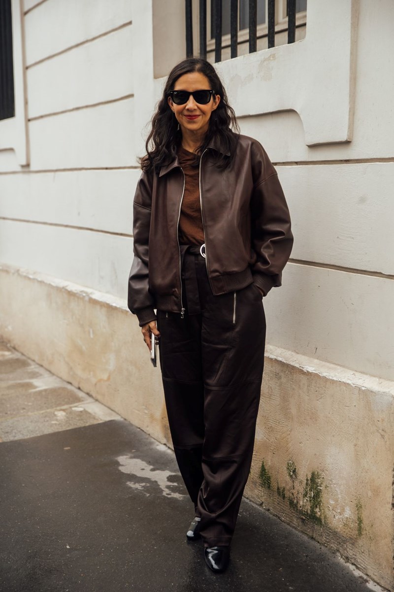 Δερμάτινο jacket: Πώς να το συνδυάσεις αυτή την εποχή σύμφωνα με τα fashion girls - εικόνα 15