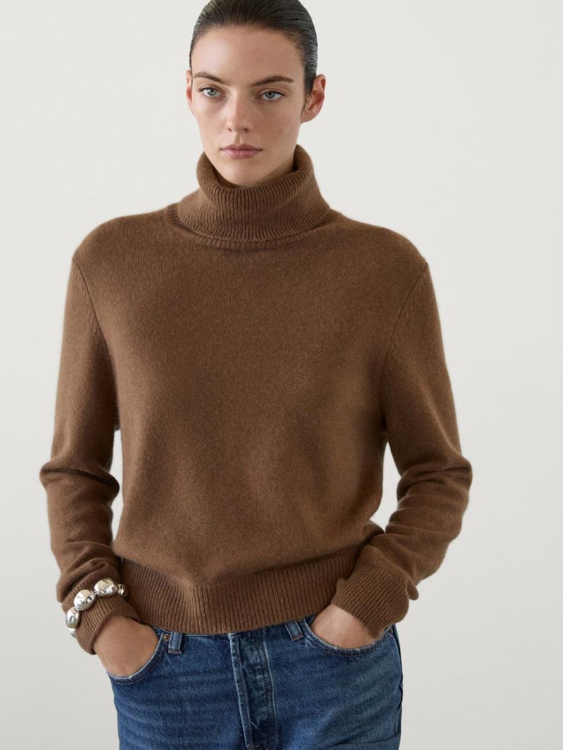 Το κασμιρένιο πουλόβερ από Massimo Dutti που θα θες να φοράς κάθε μέρα - εικόνα 1