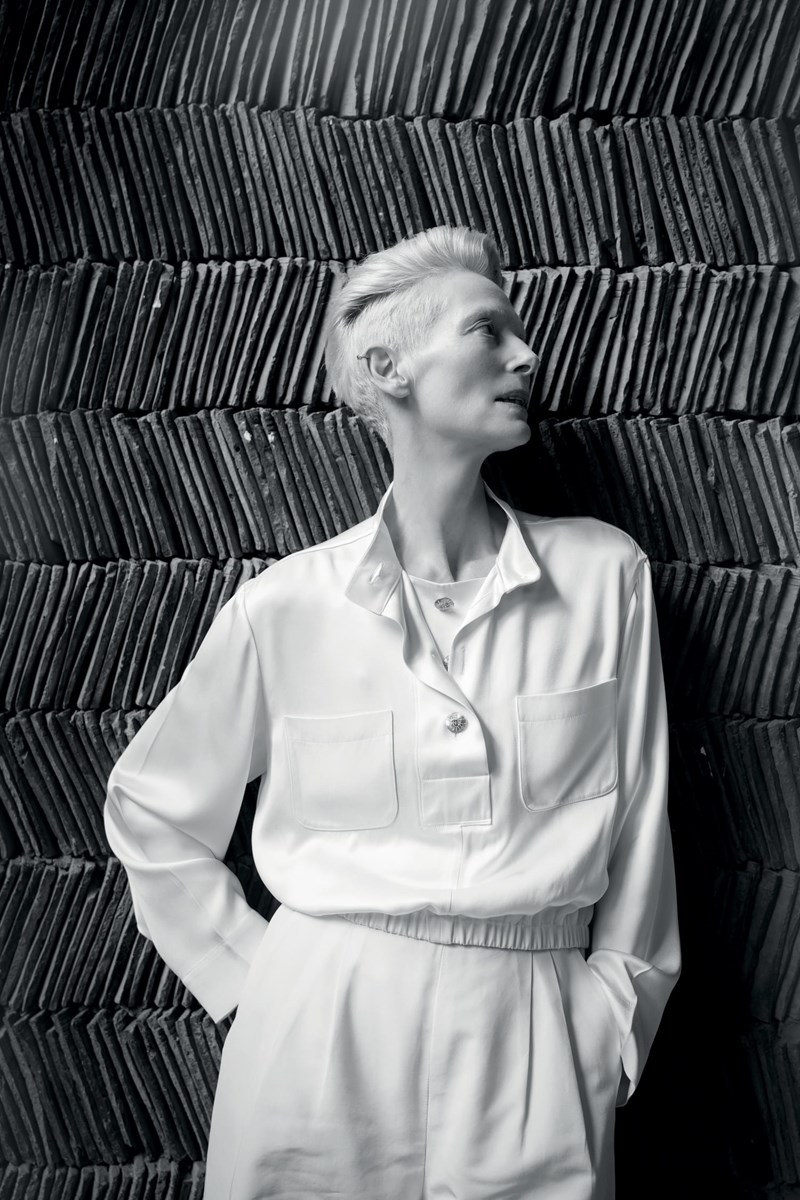 CHANEL Métiers d'art 2024/25: Το φιλμ στη Δυτική Λίμνη της Κίνας για την παρουσίαση της νέας συλλογής του οίκου - εικόνα 3