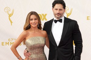 Sofia Vergara: Η πόζα με μικροσκοπικό λευκό μπίκίνι στα 53α της γενέθλια - εικόνα 2