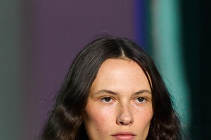 Bomber jacket: Το απόλυτο fashion item που πρέπει να αποκτήσεις - εικόνα 2