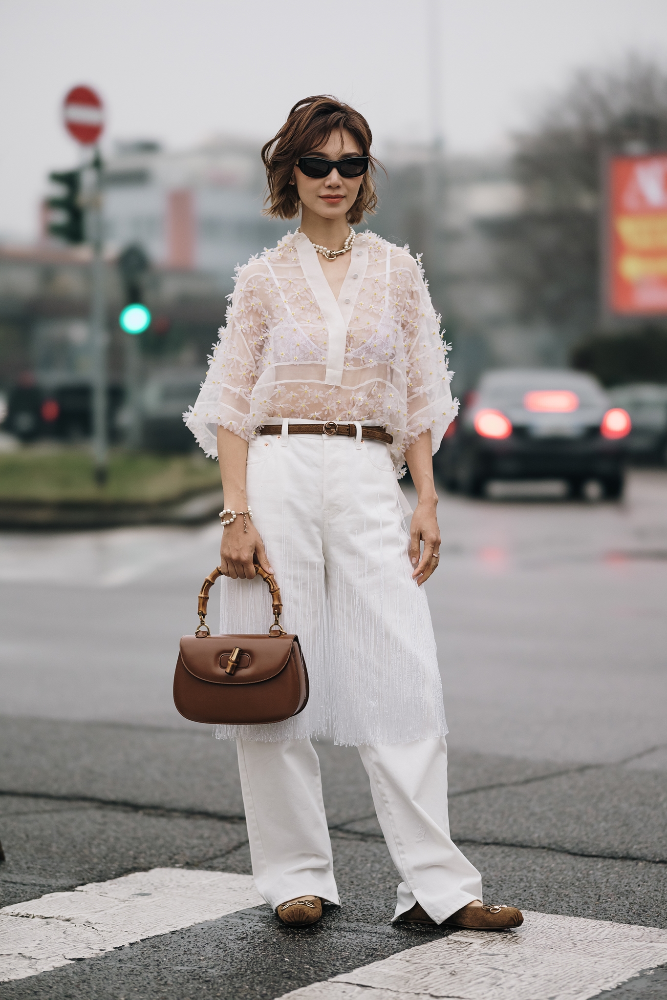 Success story: Πώς οι Γαλλίδες μεταμορφώνουν κάθε βαρετό look - εικόνα 1