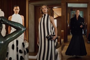 Εβδομάδα Μόδας Υψηλής Ραπτικής: Τα εντυπωσιακά street style looks των fashion insiders - εικόνα 16