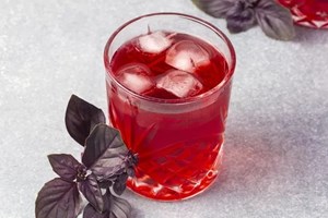 Ρόφημα που καίει λίπος; Να τι πρέπει να πίνεις κάθε μέρα πριν κοιμηθείς για επίπεδο στομάχι - εικόνα 2