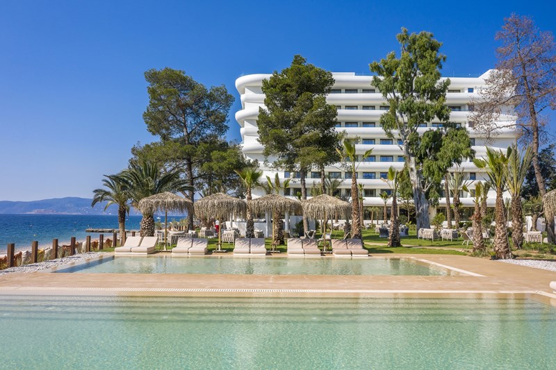Isla-Brown-Corinthia