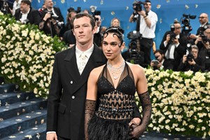 Dua Lipa - Callum Turner: Πότε θα γίνει ο γάμος τους; - εικόνα 1