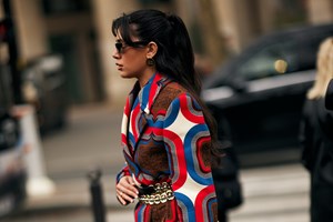 Τα μαύρα σανδάλια ανήκουν στο παρελθόν: Αυτά τα παπούτσια θα κυριαρχήσουν το καλοκαίρι του 2025 - εικόνα 2