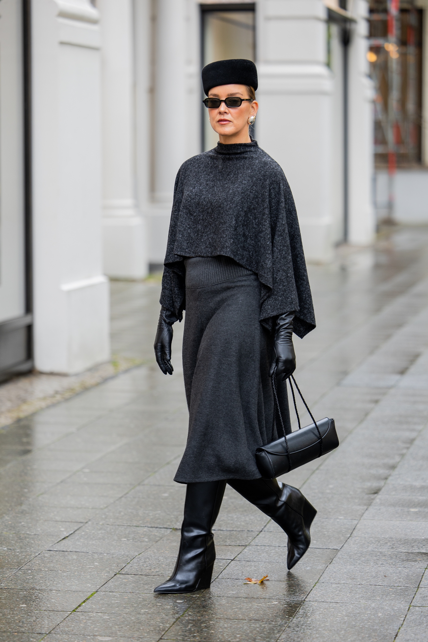 Στην άκρη το κασκόλ: Αυτή είναι η μεγαλύτερη τάση που έχουν υιοθετήσει τα stylish girls - εικόνα 1