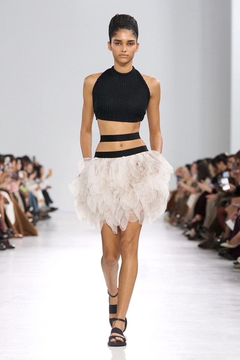Max Mara 23