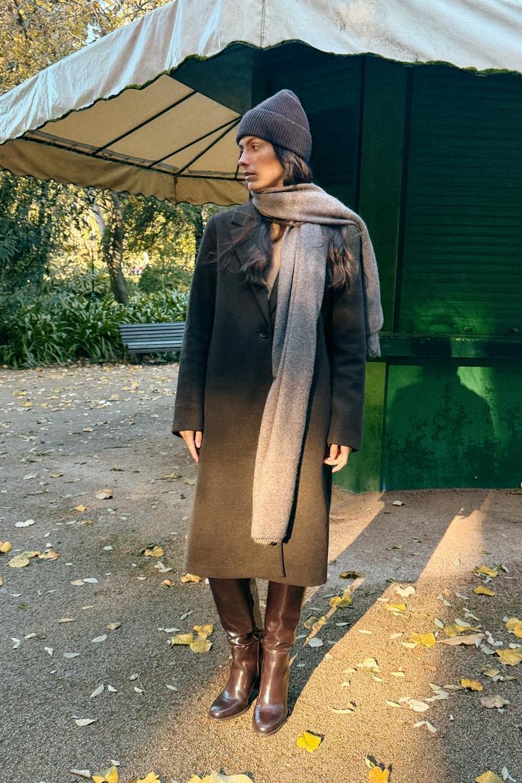 Αυτά τα κροκό loafers από H&M θα "απογειώσουν" τα office λουκ της νέας χρονιάς - εικόνα 3