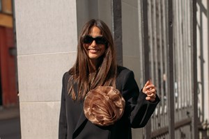 6 glam λουκ για να ξεχωρίσεις ως η πιο stylish καλεσμένη στα festive πάρτι της σεζόν - εικόνα 27