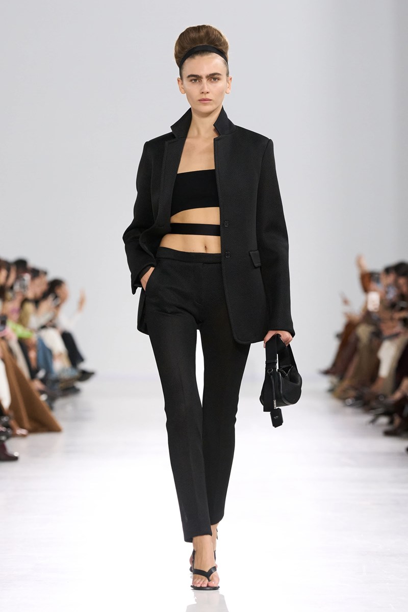Max Mara 43