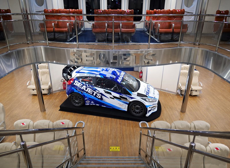 Power Jet-interior