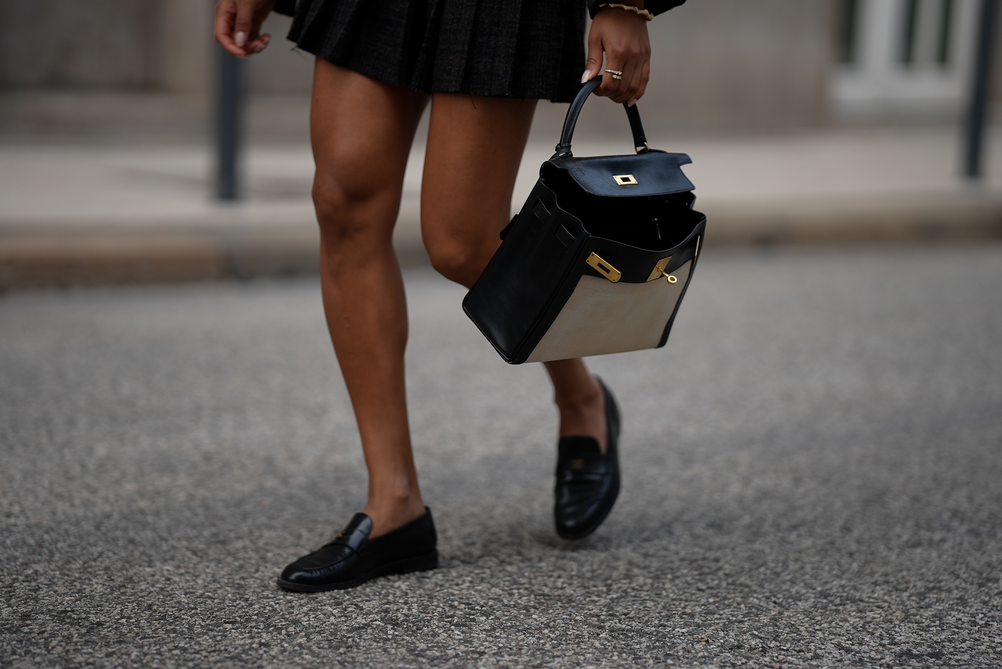 Αυτά είναι τα παπούτσια που θα ορίσουν το φθινόπωρο 2025 - εικόνα 2