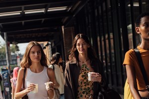 Rich girl energy: Αυτά τα trends θα κάνουν τα looks σου να μοιάζουν "ακριβά" - εικόνα 6