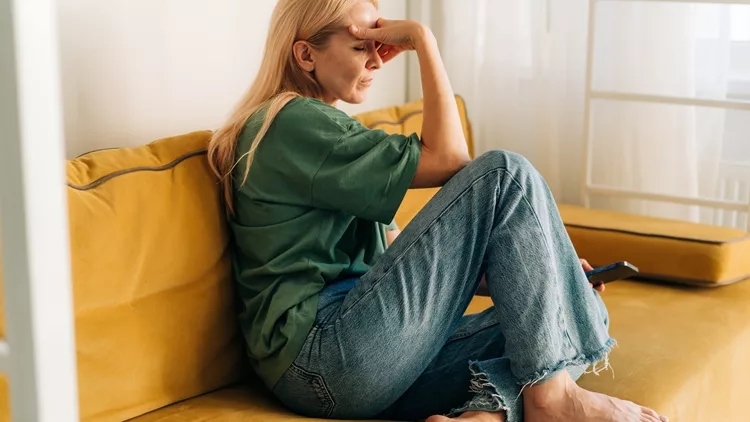 Η φαινομενικά "αθώα" συνήθεια που σε εμποδίζει από το να βρίσκεσαι σε μια υγιή σχέση - εικόνα 1