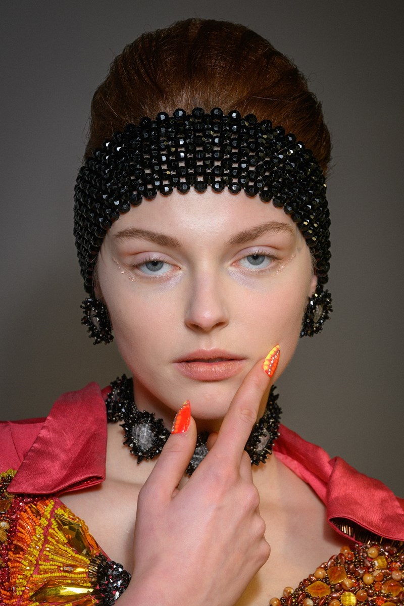 nails
