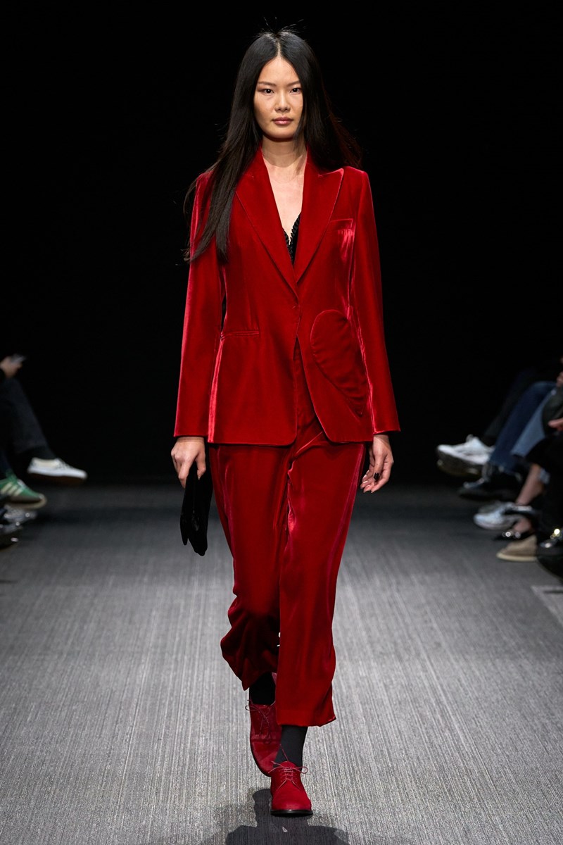 Emporio Armani F25 069