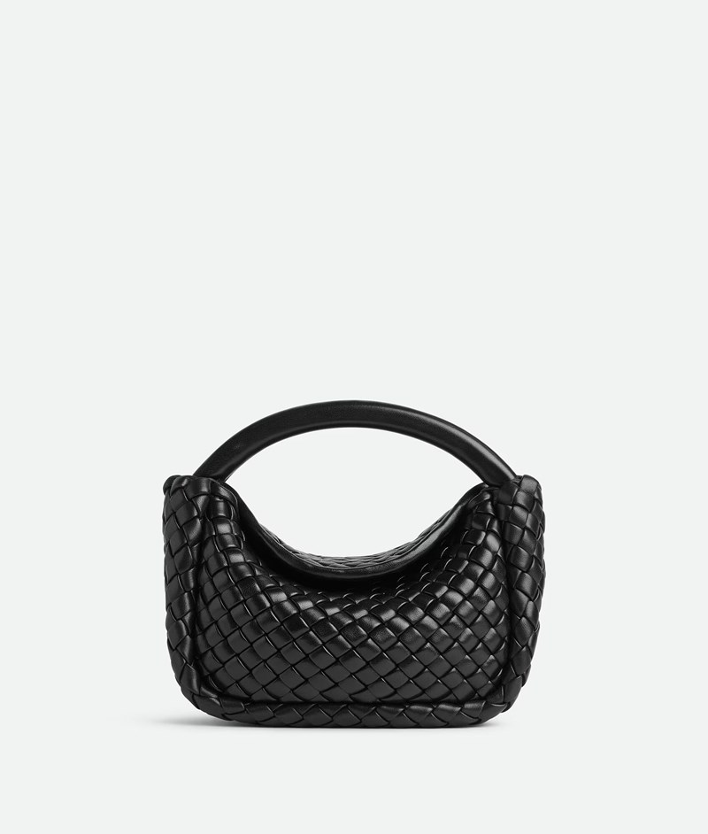 tsanta_bottega_veneta_elle_Gr