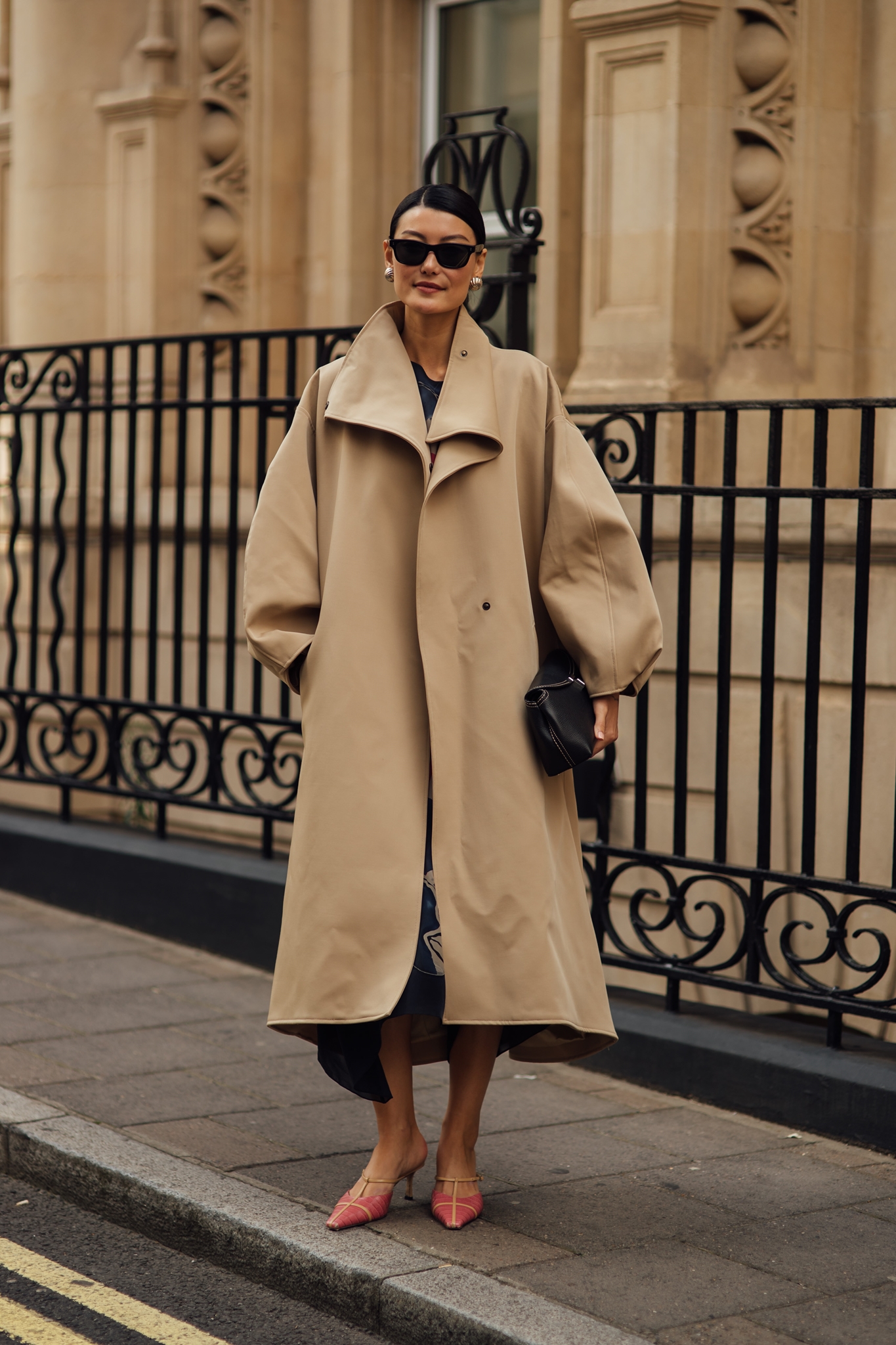 Barn jacket: Το δημοφιλές πανωφόρι που απέκτησε chic status - εικόνα 1