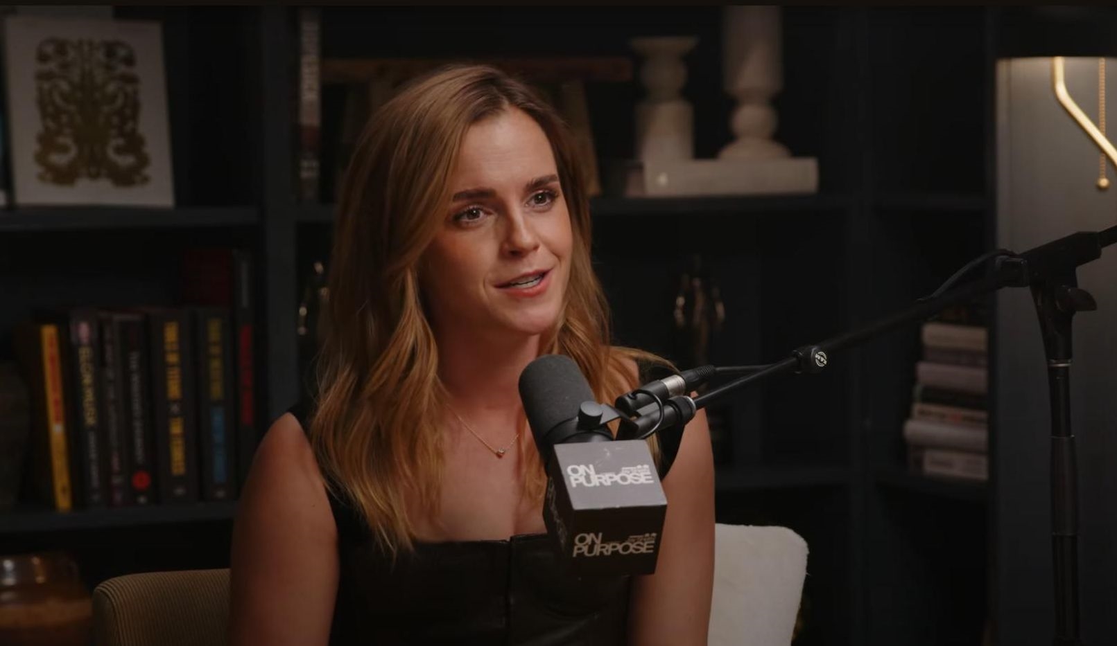 Jonathan Bailey:  5+1 πράγματα που δεν ήξερες για τον "πιο σέξι άντρα στον κόσμο" - εικόνα 1