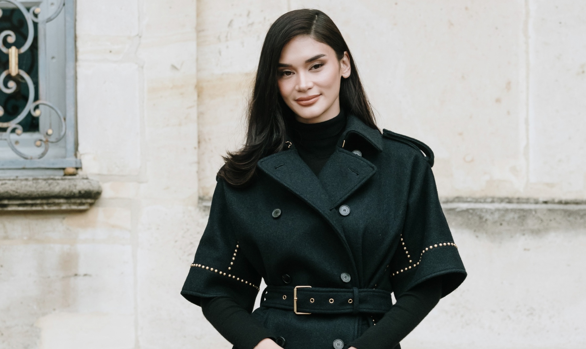 Η Melania Trump δοκίμασε τη vintage τάση στα πανωφόρια που τρεντάρει αυτή τη στιγμή - εικόνα 2