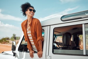 Λατρεύεις τη boho αισθητική; Με αυτά τα 3 looks θα "απογειώσεις" το trend - εικόνα 12