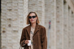 Λεκές στο suede; Πώς πρέπει να φροντίζεις τα suede items της γκαρνταρόμπας σου - εικόνα 1