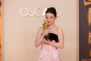 Flashback: Το Valentino νυφικό πίσω από την ένταση μεταξύ Nicola Peltz και Victoria Beckham - εικόνα 1