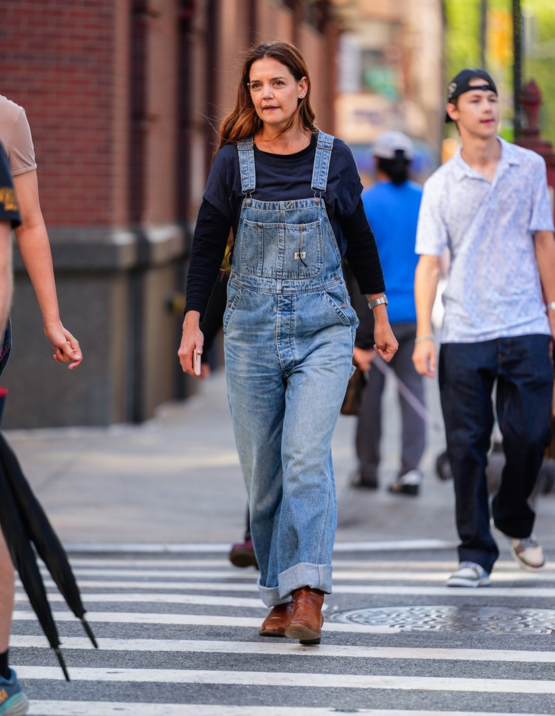 katie_holmes_elle_gr