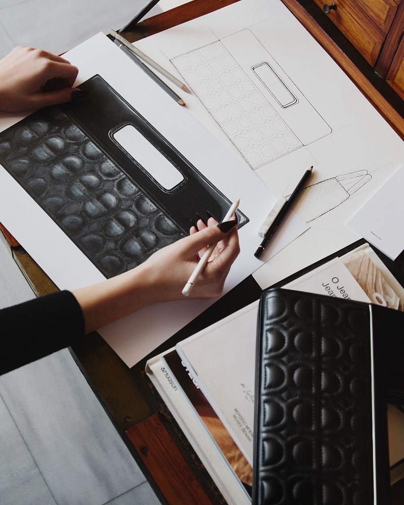 DOLLI_X_MARINA RAPHAEL_