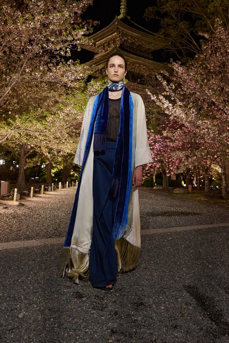 DIOR_W_RTW_FALL25_KYOTO_LOOK