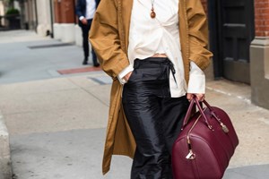 Πώς να δημιουργήσεις φθινοπωρινά looks ακόμα και σε υψηλές θερμοκρασίες; - εικόνα 1